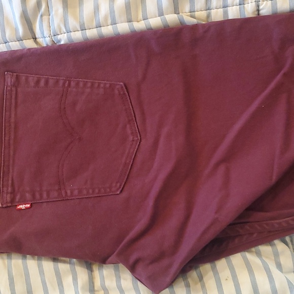 Levi's 513 Jeans - Picture 2 of 3